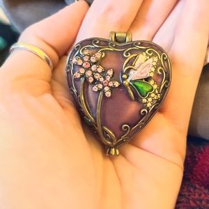 Heart shaped trinket box